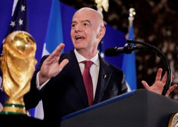 Infantino hájí mistrovství světa proti kritikům