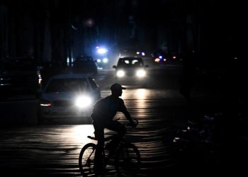 Kolaps sítě znovu připravil celou Kubu o elektřinu