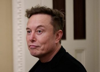 SpaceX nabírá techniky pro datacentra na Zemi i mimo ni
