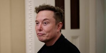 SpaceX nabírá techniky pro datacentra na Zemi i mimo ni